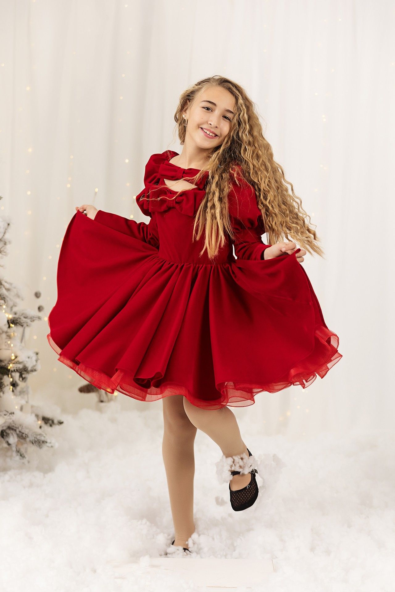 Elegant red velvet dress for girls Jeanette - Image 4